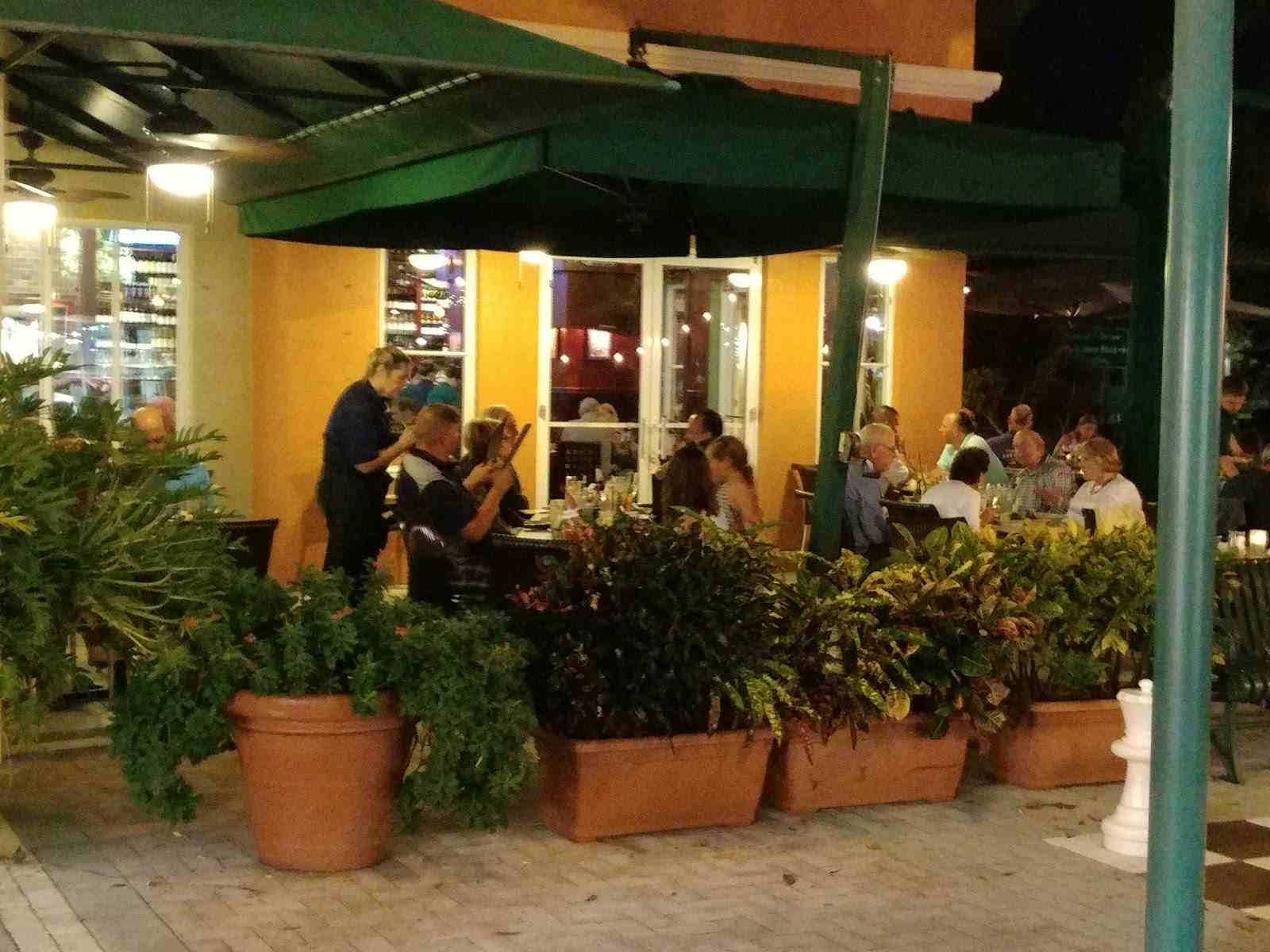 Spoto S Oyster Bar Blue Point Lounge Palm Beach Gardens